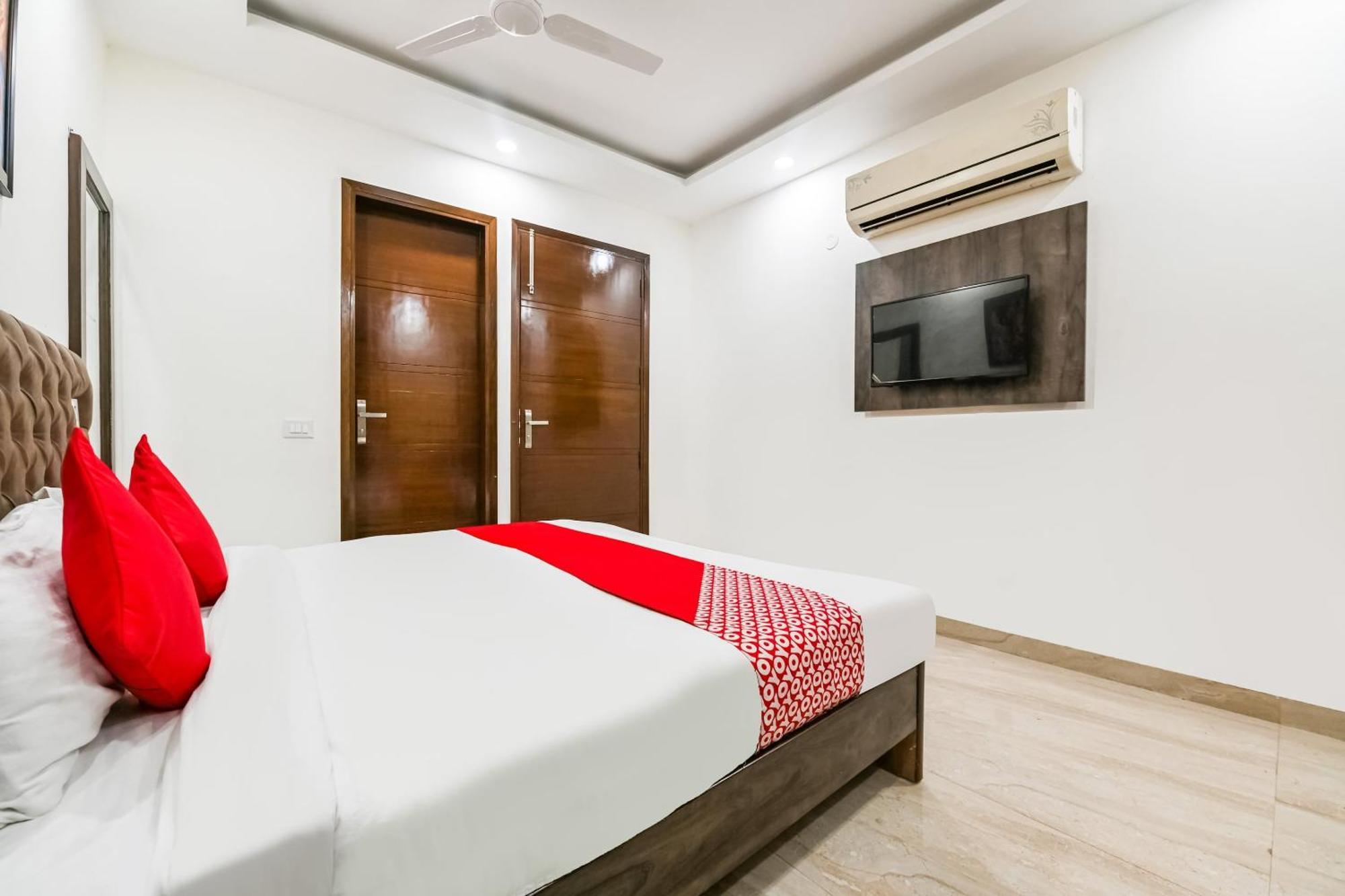 Hotel O Premium Rooms Chhatarpur 뉴델리 외부 사진
