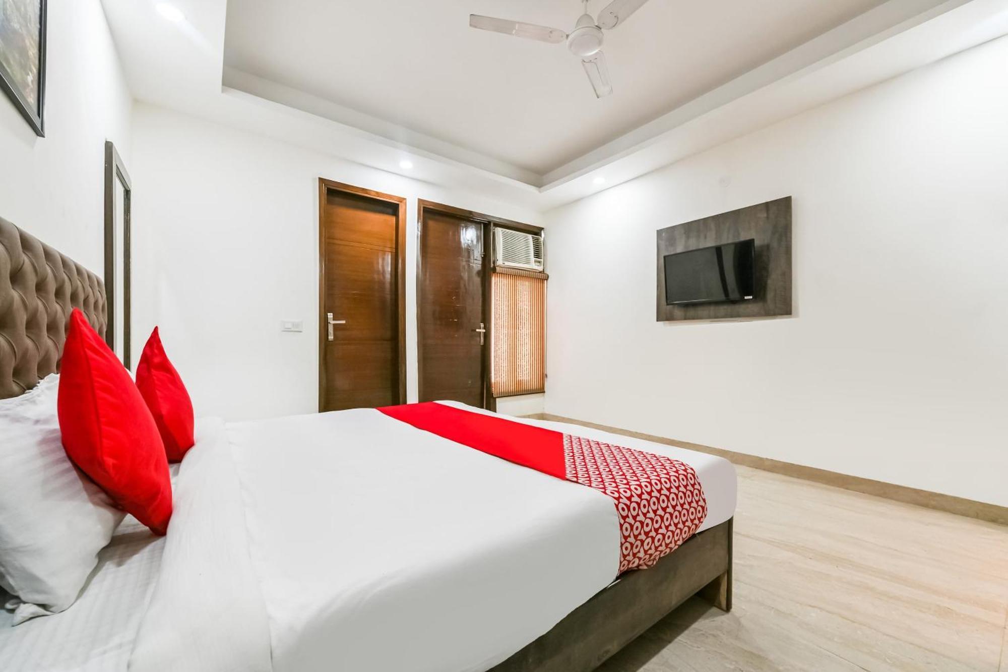 Hotel O Premium Rooms Chhatarpur 뉴델리 외부 사진